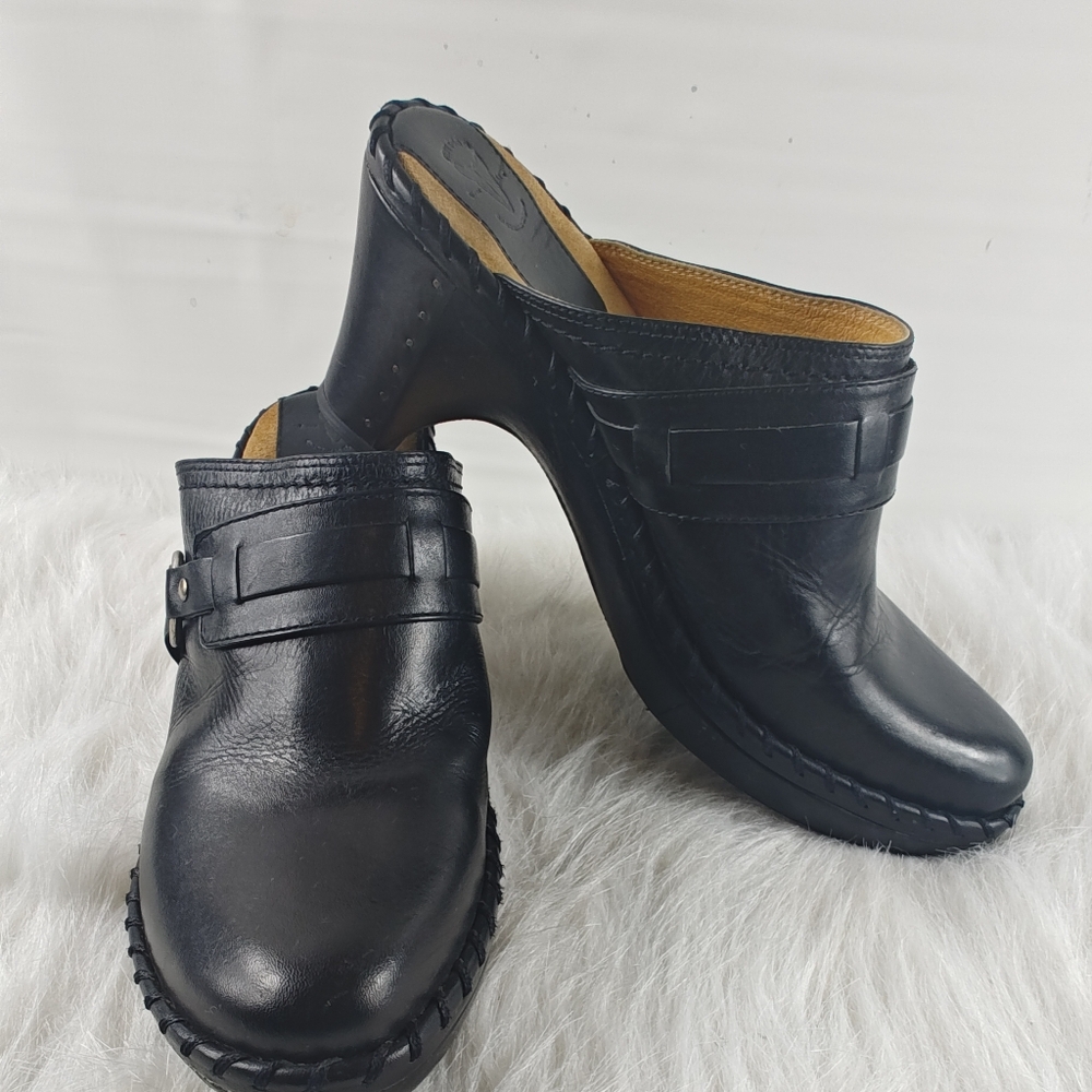 Frye Charlotte Ring Black Leather Mule Clogs size 9M - Picture 4 of 14